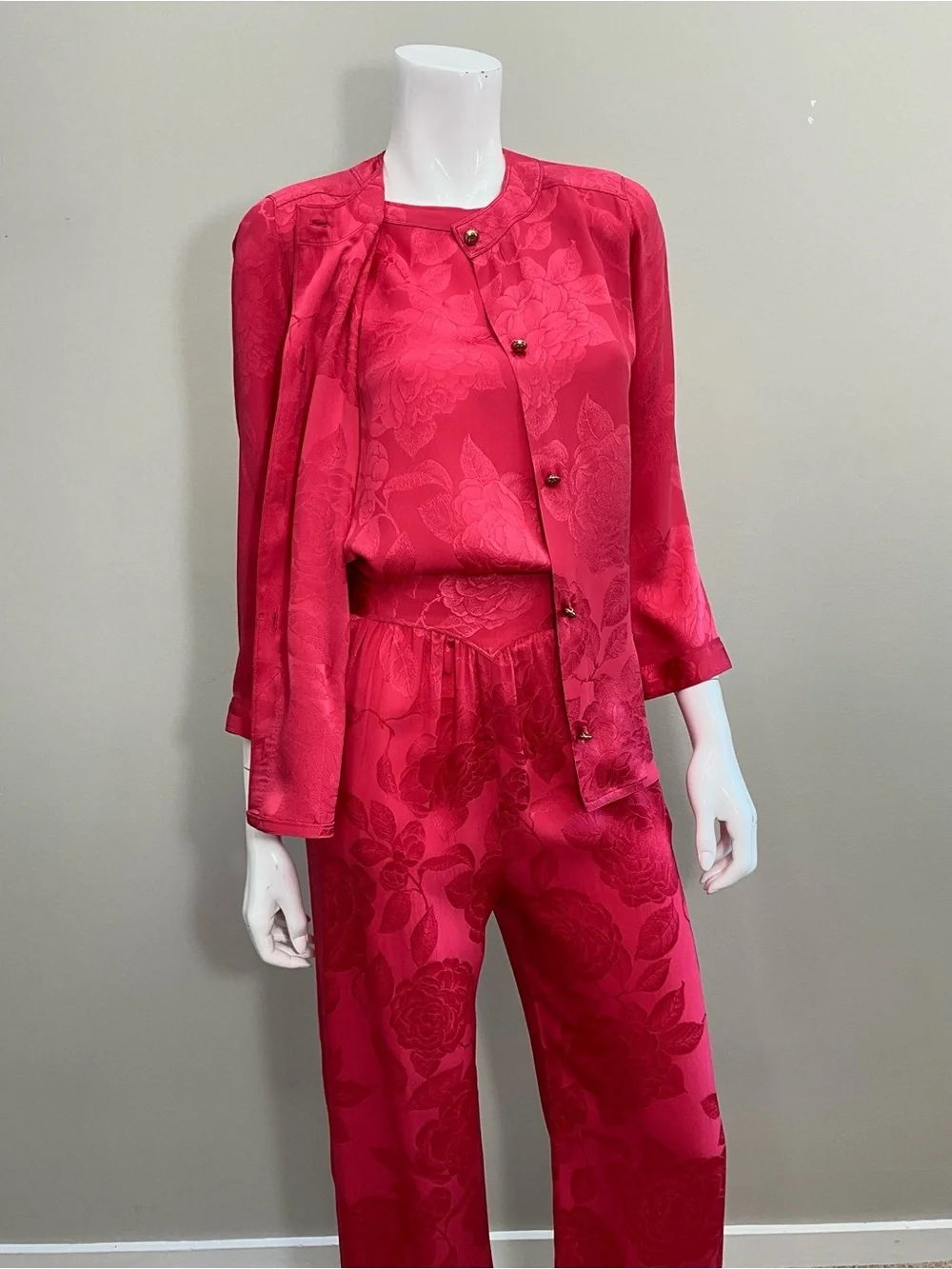 CHANEL Vintage 3 Pc Red Silk Floral Jacquard Pantsuit Set Jacket Top Pants XS/S